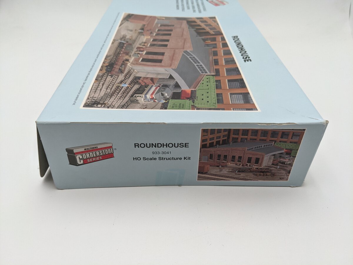 Walthers 933-3041 HO Scale Three Stall Roundhouse Building Kit LN/Box