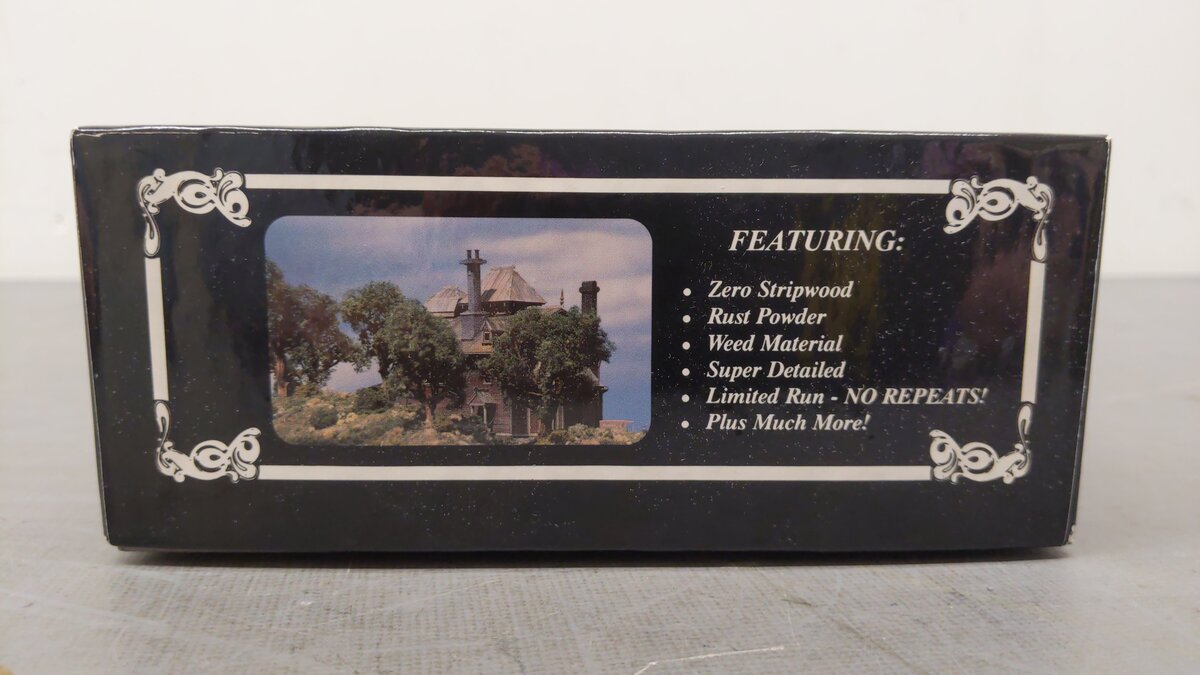 Master Creations 60 HO/HOn3 Minerva Casket Co. Model Building Kit LN/Box
