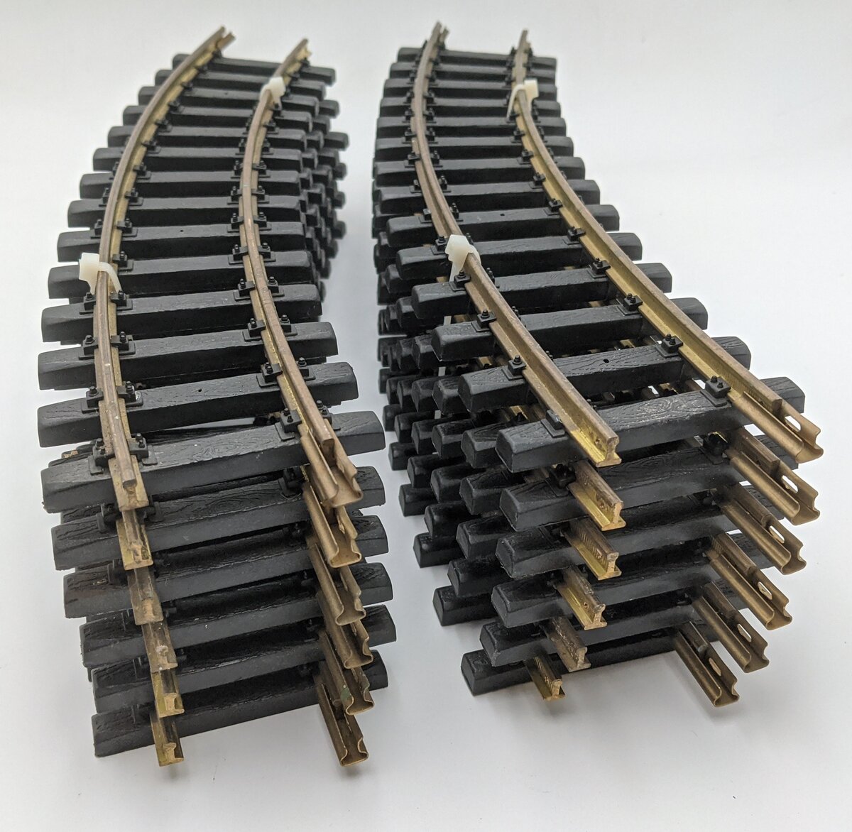 Aristo-Craft 11500 G Euro Brass 5 Ft. Diameter Curved Track Sections (12) VG