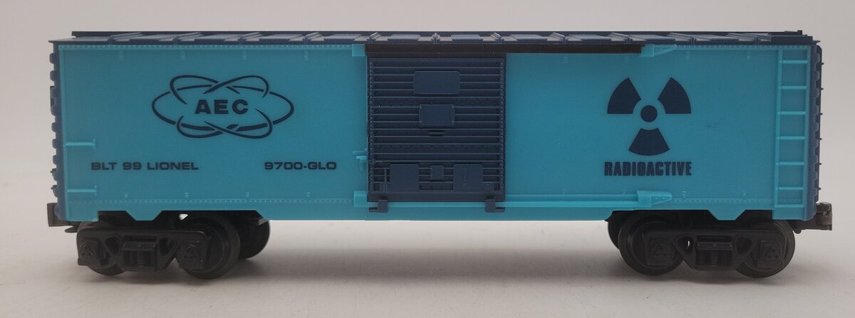 Lionel 6-26230 O Gauge AEC Blue Radioactive Glow in the Dark Boxcar LN/Box