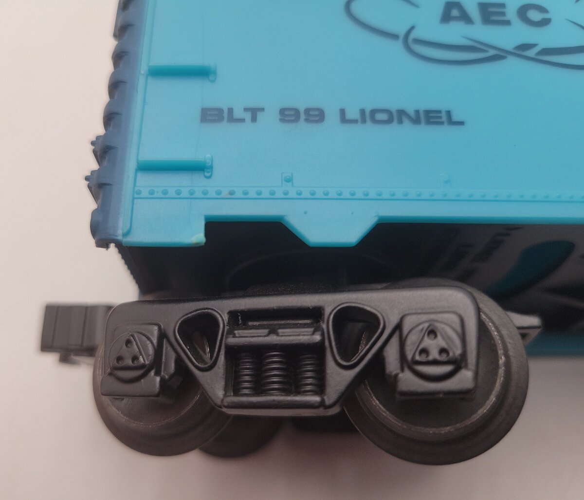 Lionel 6-26230 O Gauge AEC Blue Radioactive Glow in the Dark Boxcar LN/Box