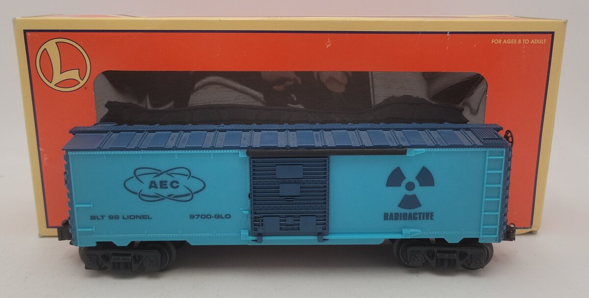 Lionel 6-26230 O Gauge AEC Blue Radioactive Glow in the Dark Boxcar LN/Box