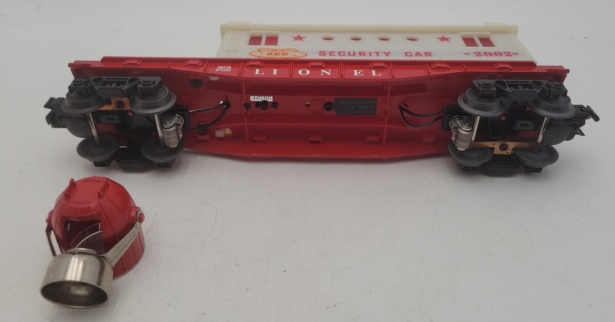 Lionel 6-36718 O Gauge AEC Security Operating Searchlight Caboose #2002 EX/Box