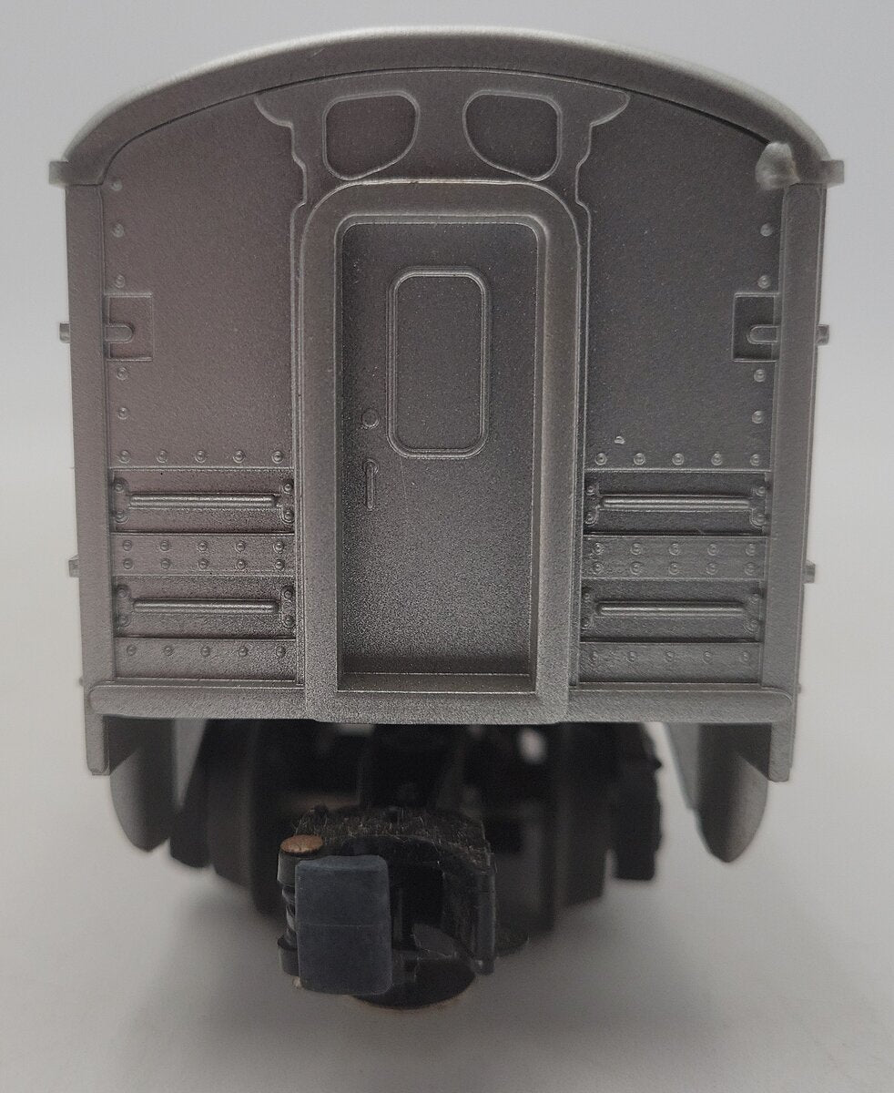 Lionel 6-6411 O Gauge Amtrak Illuminated Passenger Car #6411 EX