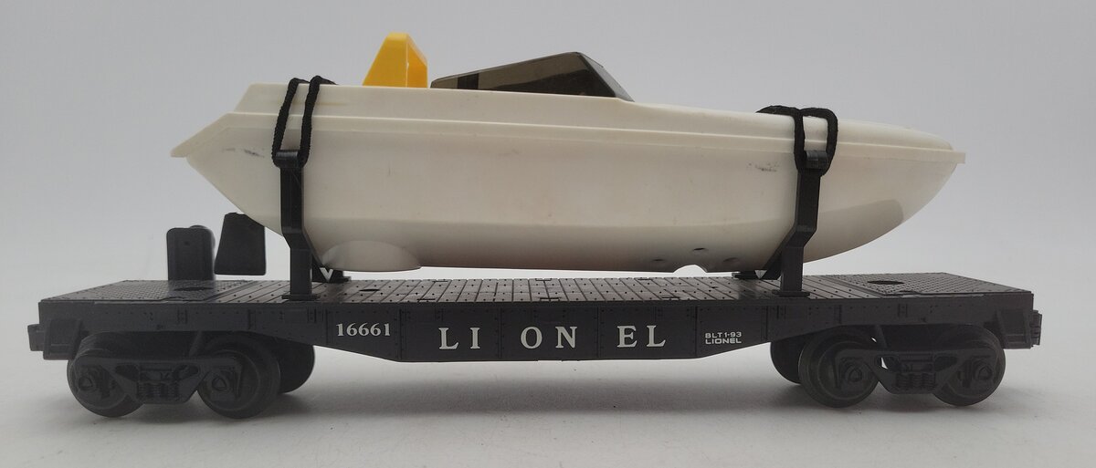 Lionel 6-16661 O Gauge Lionel Flatcar with Motorized Boat EX/Box