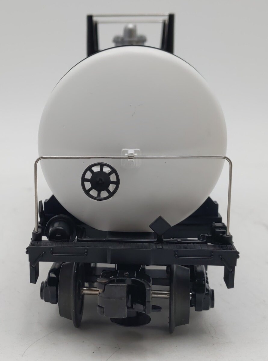 MTH 30-7384 O Gauge Chesapeake & Ohio Tank Car #8214 LN/Box