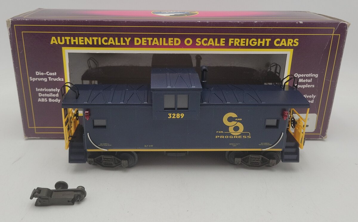 MTH 20-9102 O Gauge Chesapeake & Ohio Extended Vision Illuminated Caboose #3289 EX/Box