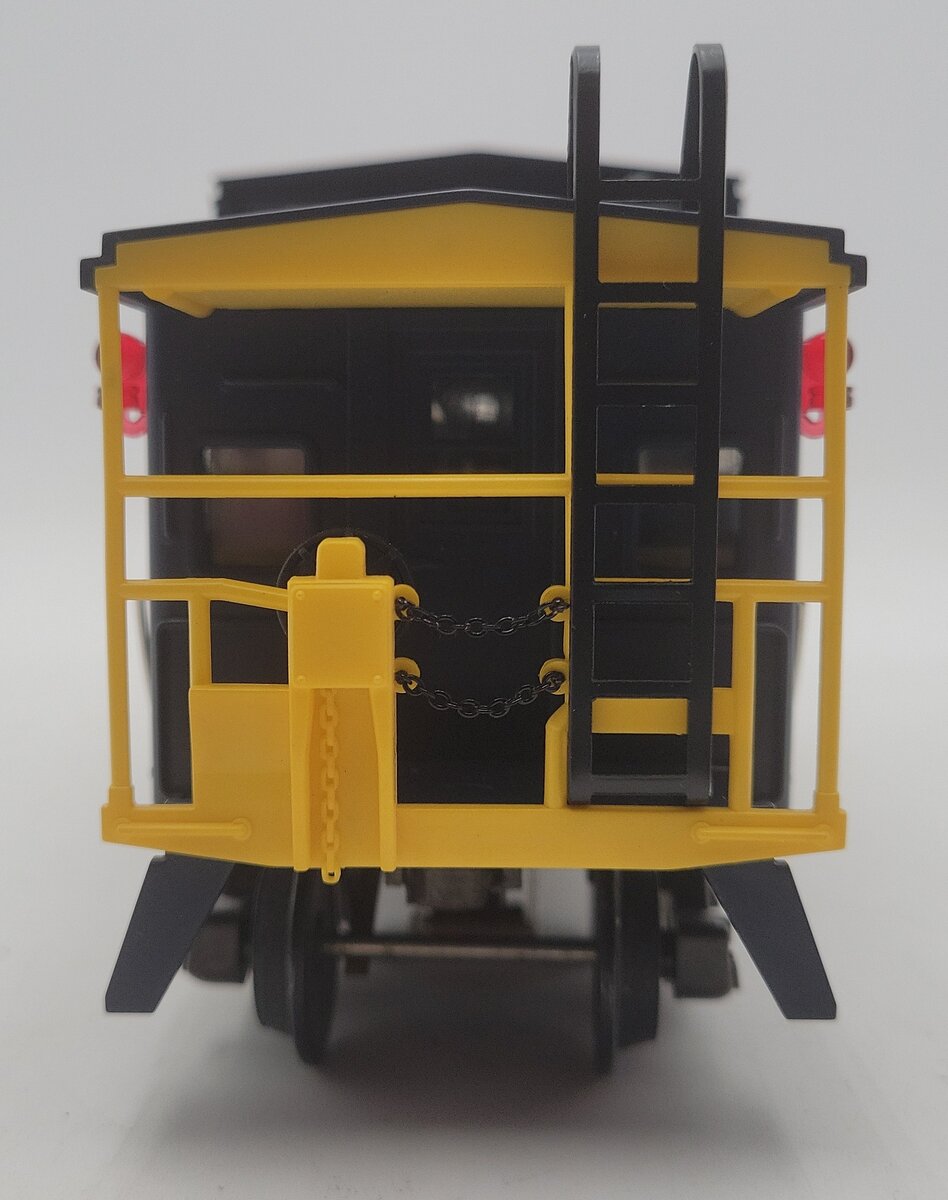 MTH 20-9102 O Gauge Chesapeake & Ohio Extended Vision Illuminated Caboose #3289 EX/Box