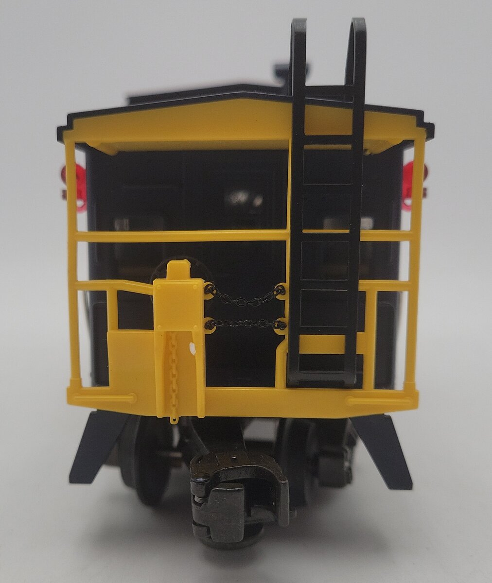 MTH 20-9102 O Gauge Chesapeake & Ohio Extended Vision Illuminated Caboose #3289 EX/Box