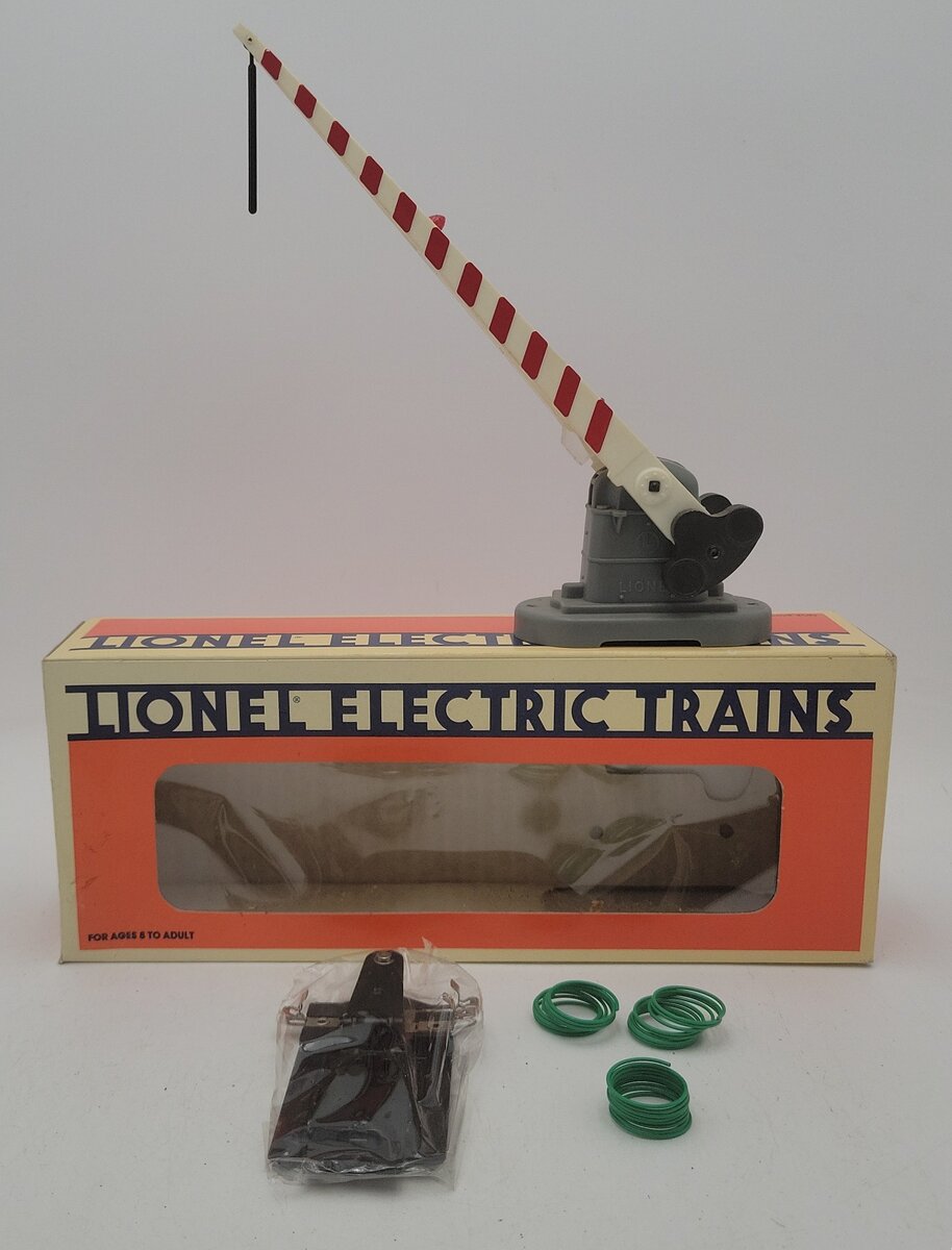 Lionel 6-12714 O/O27 Gauge Automatic Crossing Gate EX/Box