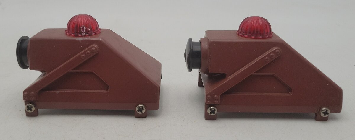 Lionel 6-2283 O/O27 Gauge Diecast Illuminated Bumpers (Set of 2) EX/Box