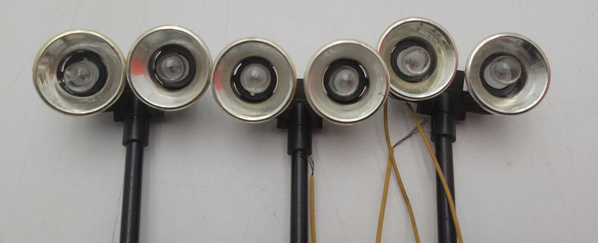 Lionel 6-12927 O Dual Illuminated #65 Yard Lights (Set of 3) EX/Box