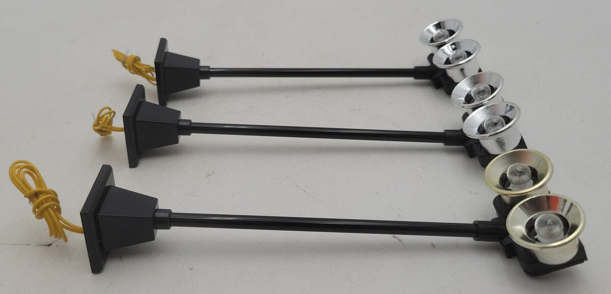 Lionel 6-12927 O Dual Illuminated #65 Yard Lights (Set of 3) EX/Box