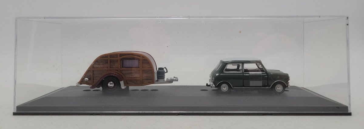 K-Line 94454 1:43 Scale Diecast Kruisers Mini Cooper with Slumber Coach EX/Box