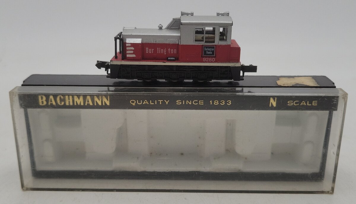 Bachmann 4791 N Burlington Plymouth 0-6-0 Diesel Locomotive EX/Box