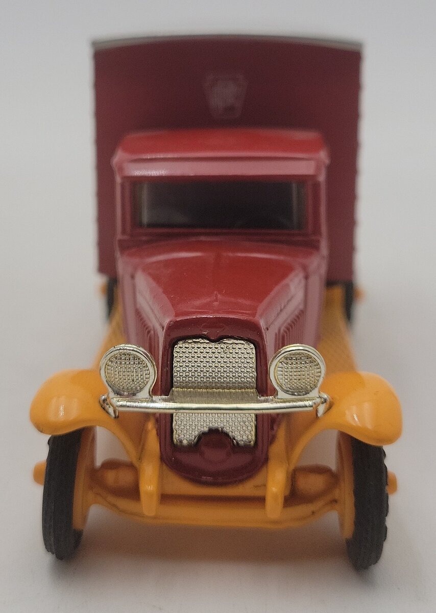 Ertl 1:43 Scale Die-Cast Pennsylvania Railroad Delivery Truck: #59 EX