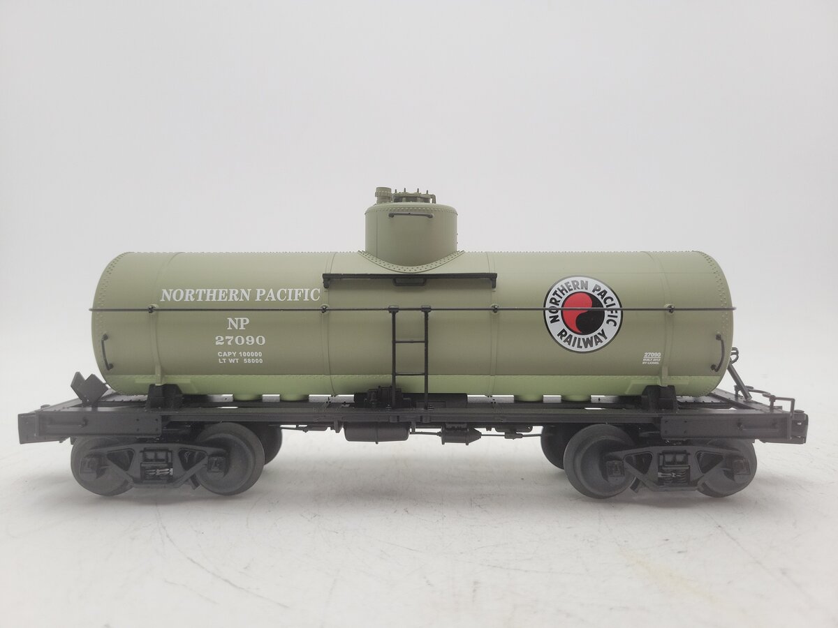 Lionel 6-27090 O Northern Pacific 8000-Gallon Tank Car EX/Box