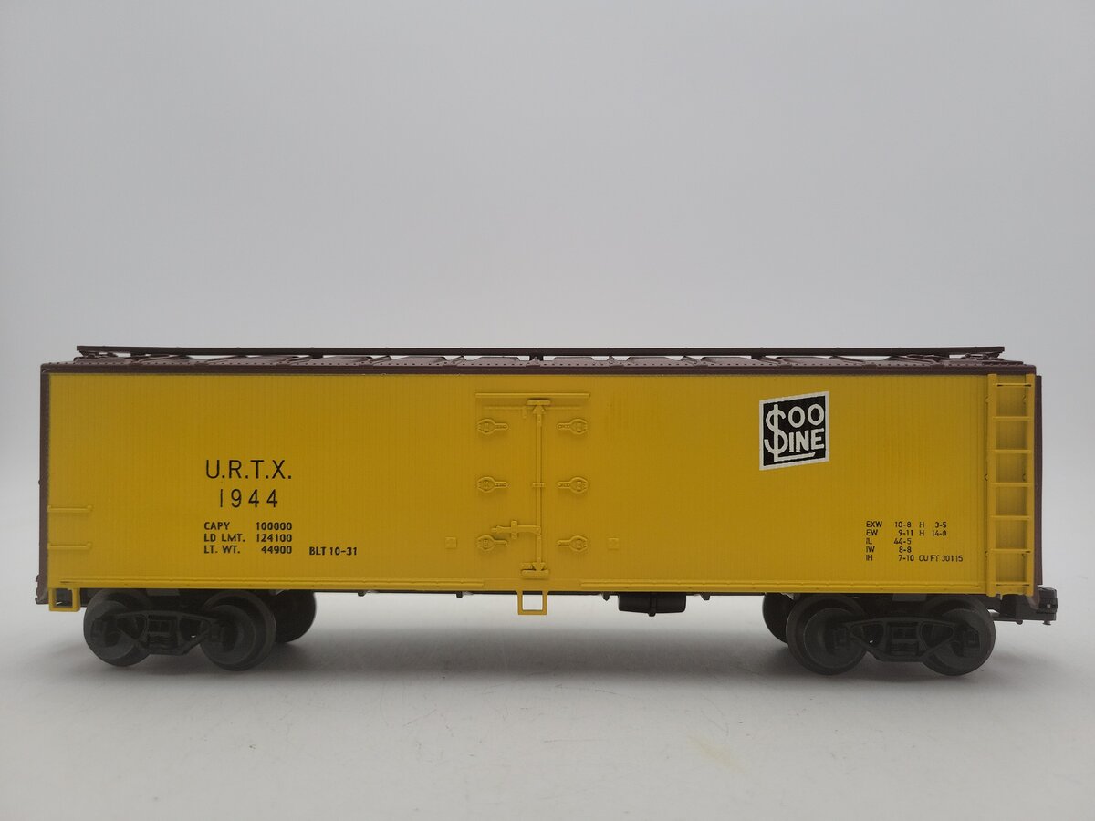 Weaver O Gauge URTX Reefer Car #1944 EX