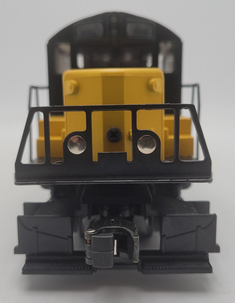 Lionel 6-8779 O Gauge Chicago and Northwestern GP-20 Dummy Diesel Locomotive EX/Box