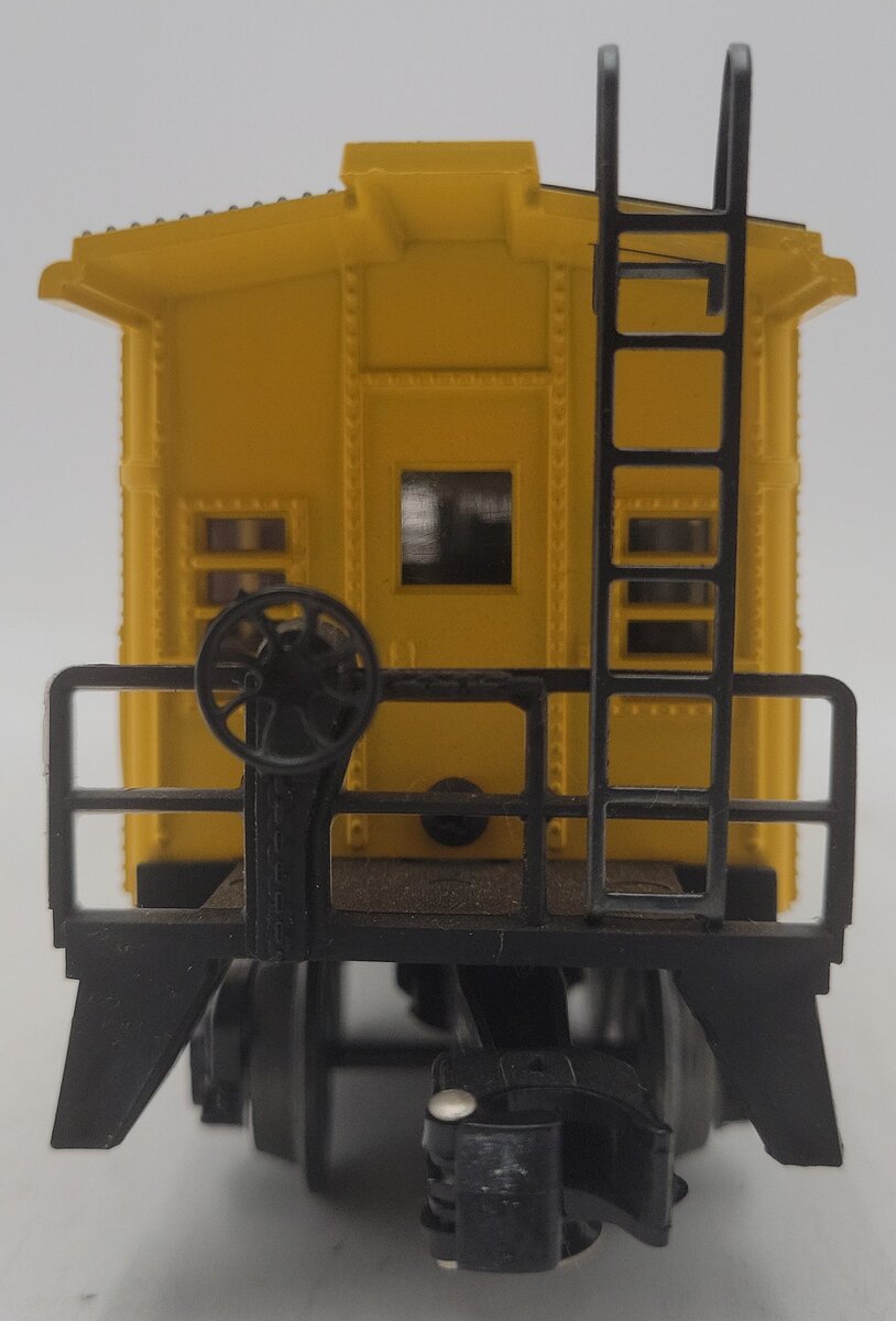 Lionel 6-9361 O Chicago & North Western Bay Window Illuminated Caboose #9361 EX/Box