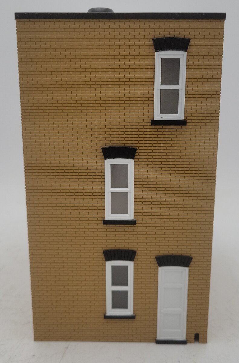 MTH 30-90373 O Scale Tan Brick W/Black Shutters 3-Story Town House #1 LN/Box
