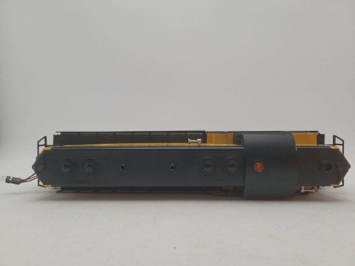 Lionel 6-28517 O Gauge C&NW Command Control Special GP7 Diesel Locomotive #1518 EX/Box