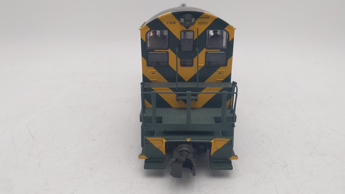 MTH 30-2899-1 Chicago NorthWestern SW-1 Diesel Switcher w/PS2 #1273 EX/Box