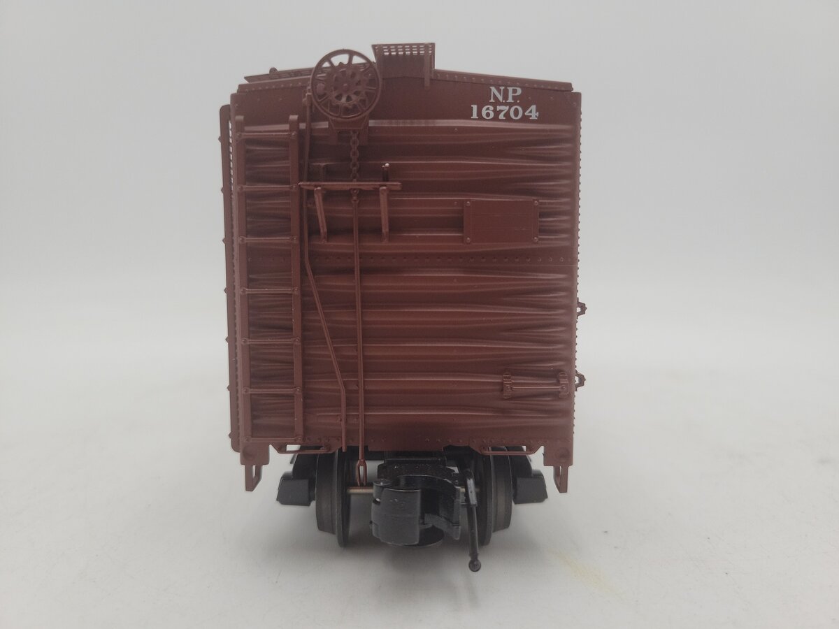 Atlas 30022818-1 O Northern Pacific 40' 1937 Box Car #16704 (3 Rail) EX/Box