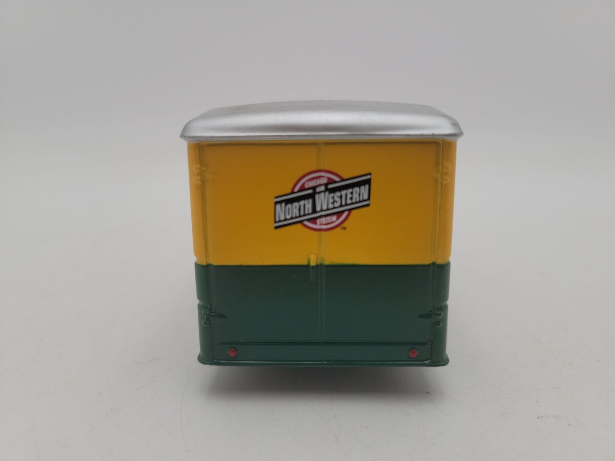 Corgi US52912 1:50 Chicago North Western System Diamond T620 with Box Van EX/Box