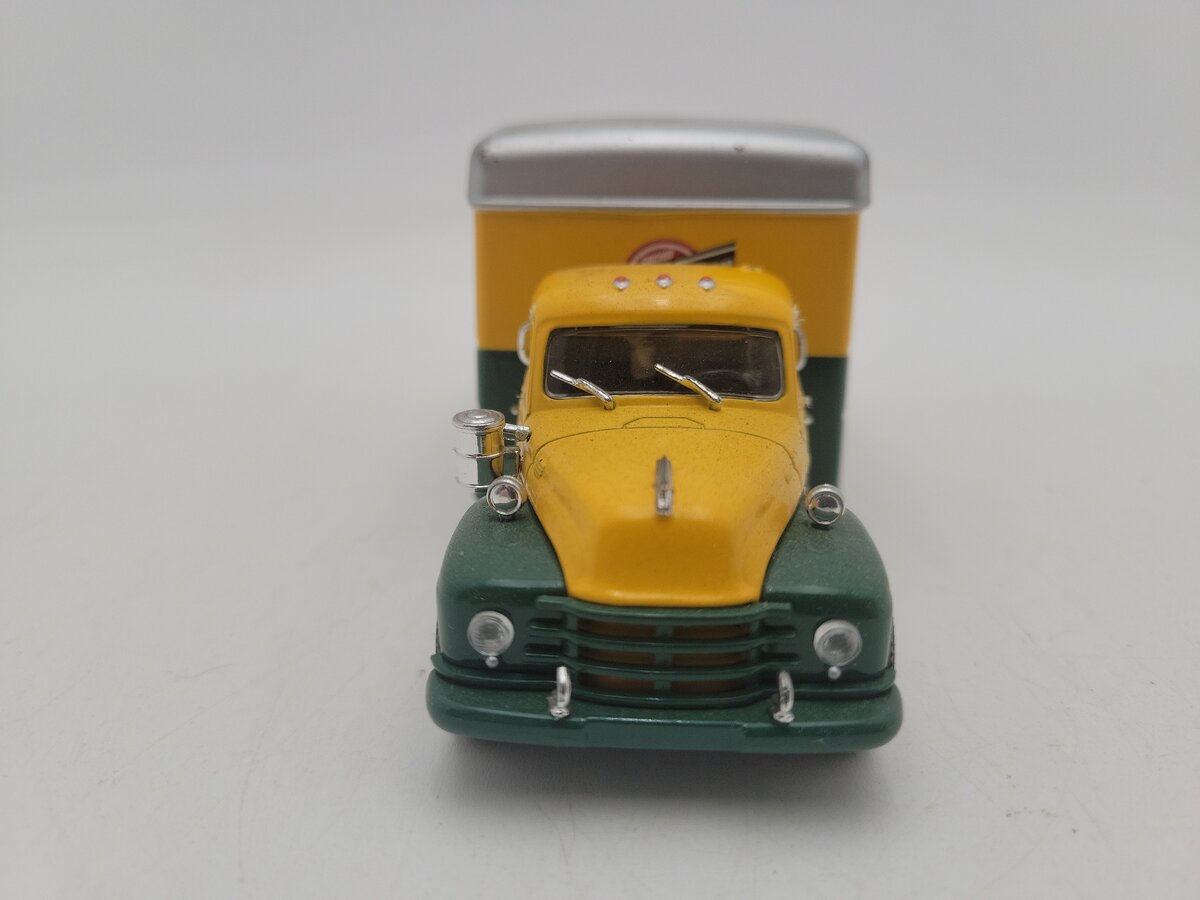 Corgi US52912 1:50 Chicago North Western System Diamond T620 with Box Van EX/Box