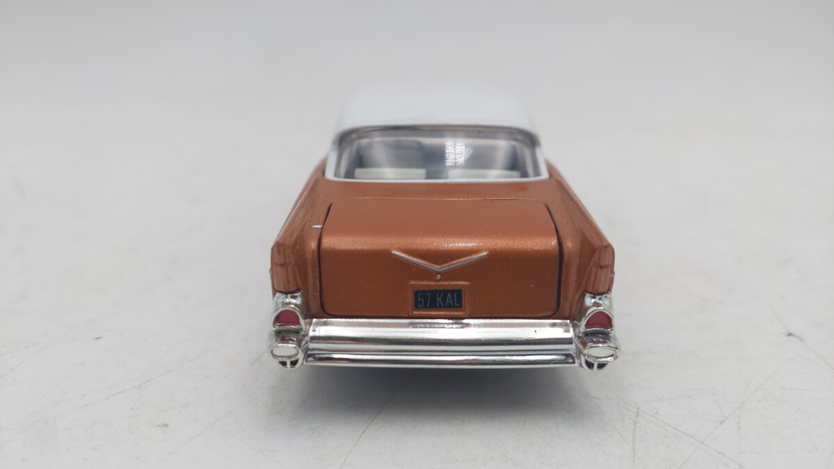 Corgi 96570 1:43 Scale Chevrolet Bel Air EX/Box