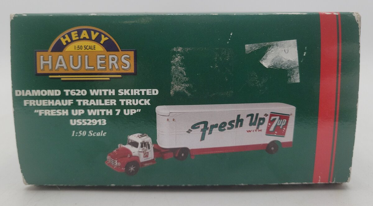 Corgi US52913 1:50 Fresh Up w/7up Diamond T620 Fruhauf w/Skirted Trailer Truck EX/Box