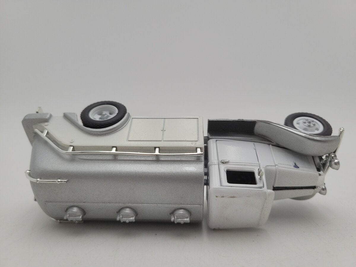 National Motors Museum Mint 18365 1:43 White 1934 Ford Gas Tanker Truck EX/Box