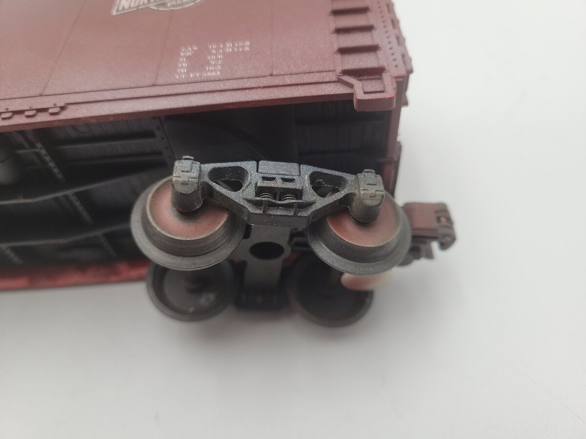 Custom Weathered O Gauge CNW Boxcar #241742