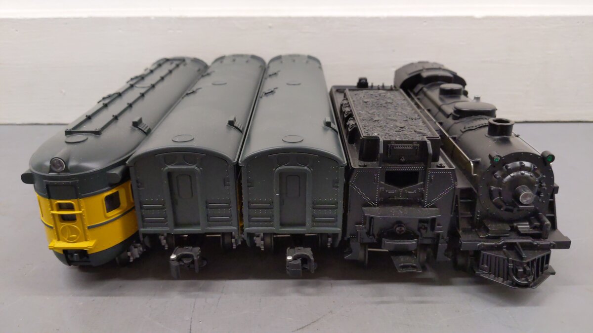 Lionel 6-30094 Chicago & North Western O Gauge Steam Train Set EX/Box
