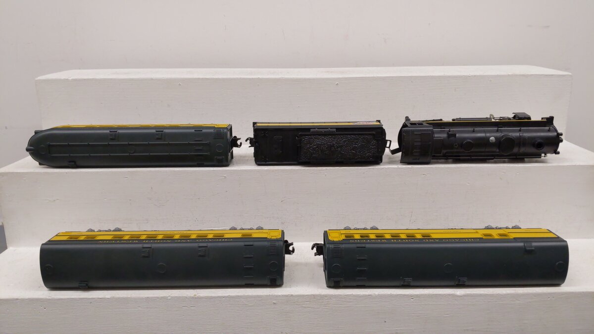 Lionel 6-30094 Chicago & North Western O Gauge Steam Train Set EX/Box