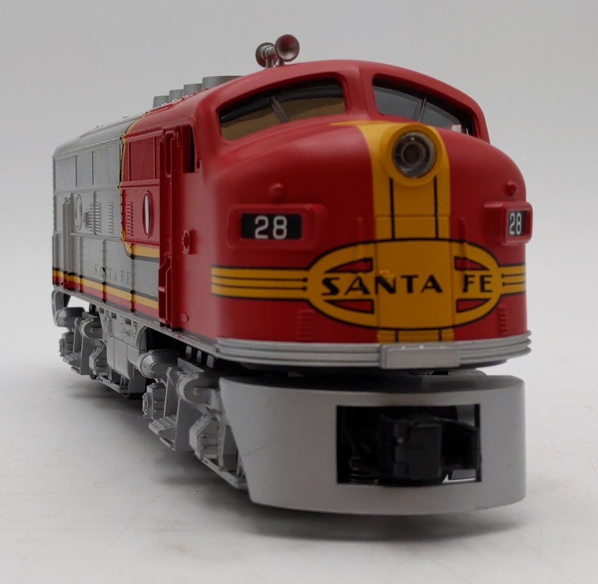MTH 30-4142-1E Santa Fe F-3 Diesel Engine w/Proto-Sound 2.0 #28 EX