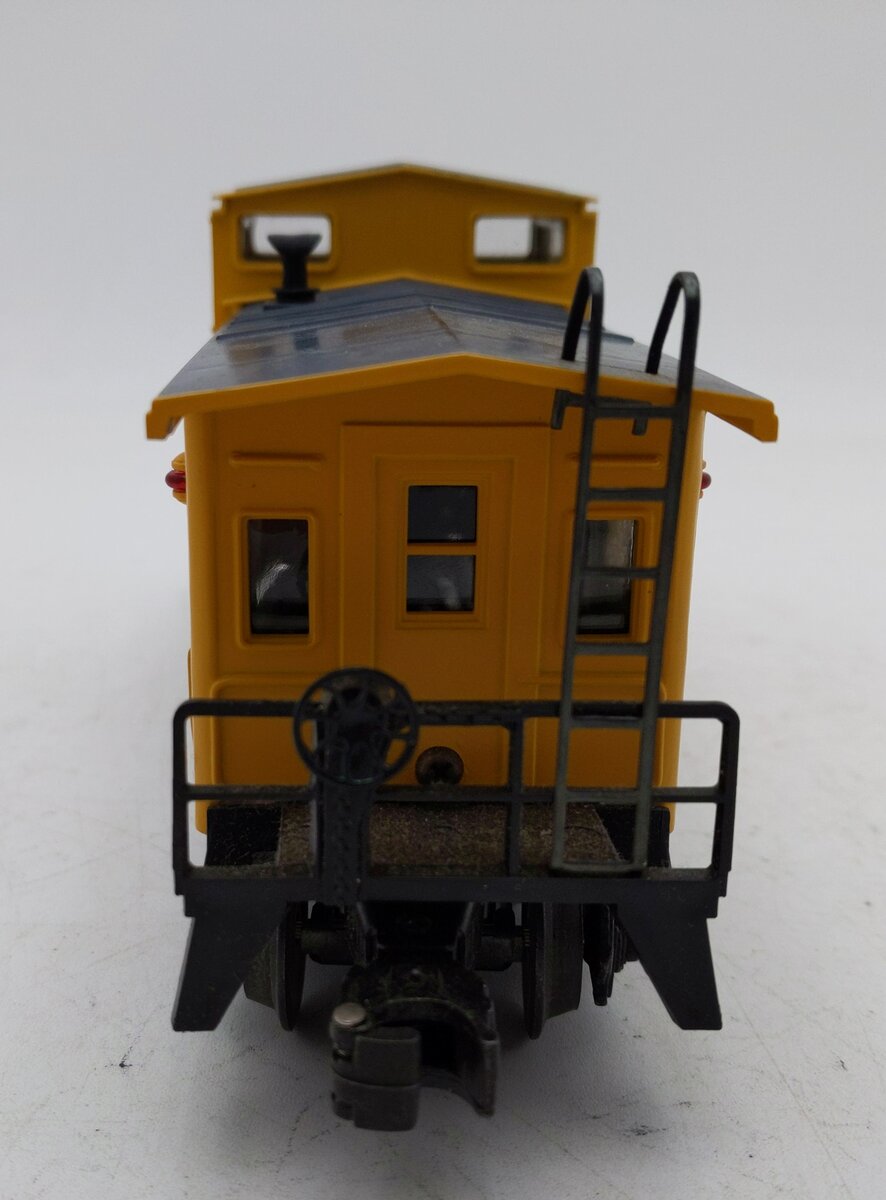 Lionel 6-19700 O Chessie System Extended Vision Illuminated Caboose #19700 EX