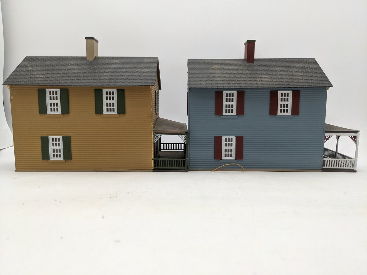O Scale Assorted Lighted Houses With Porch [2] EX