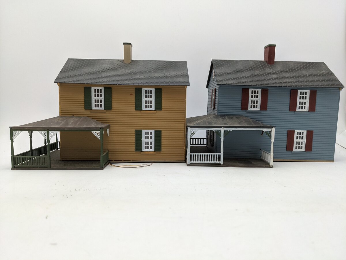 O Scale Assorted Lighted Houses With Porch [2] EX