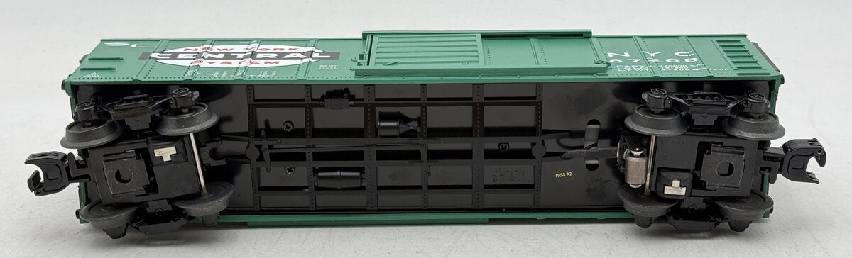 MTH 30-79378 O NYC Operating Boxcar w/Signal Man