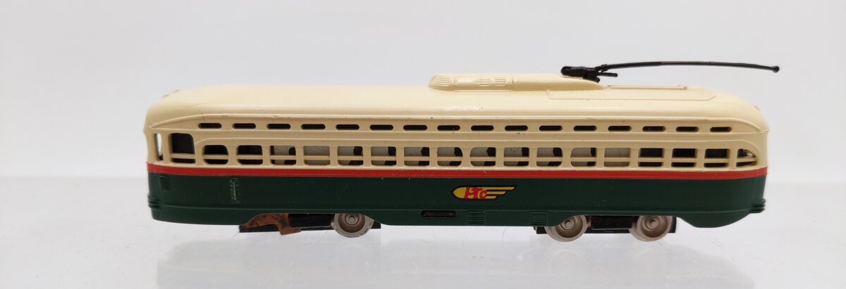 Bachmann 62995 N Scale PCC Streamline Trolley VG