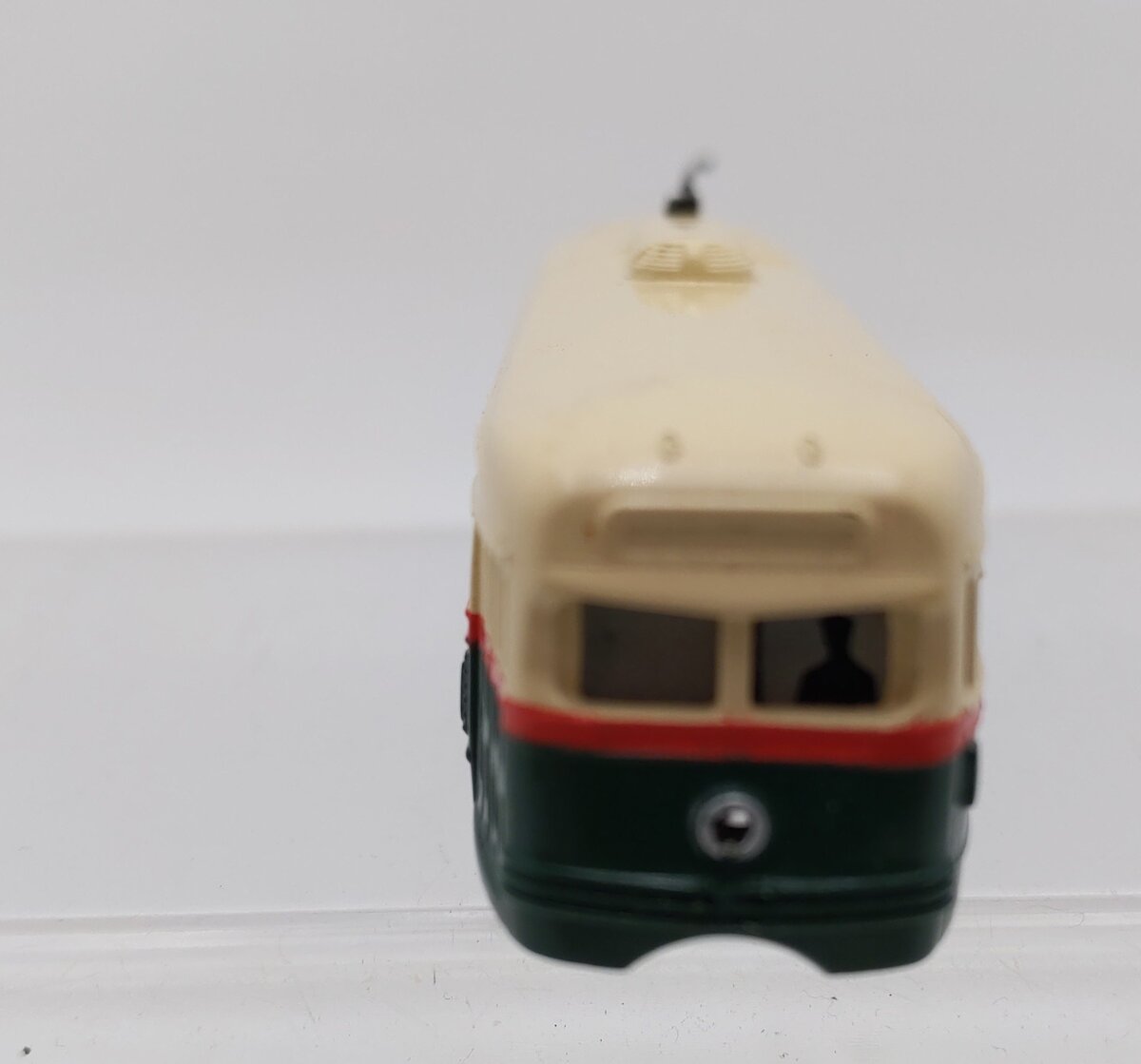 Bachmann 62995 N Scale PCC Streamline Trolley VG