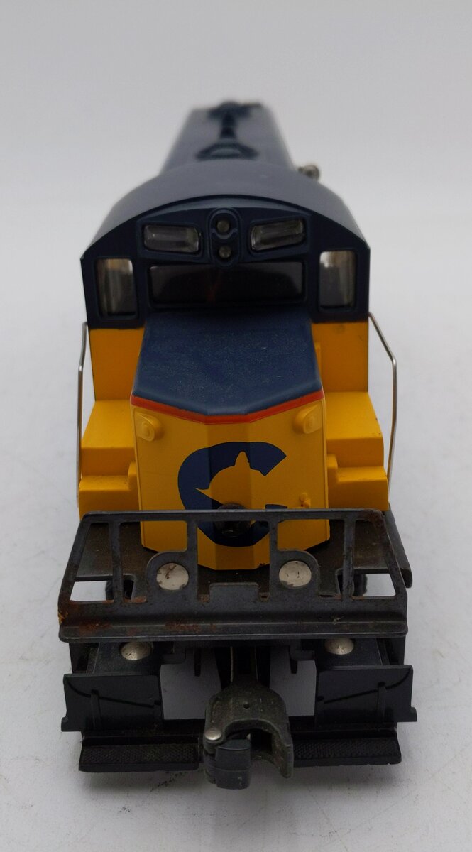 Lionel 6-8463 O Gauge Chessie System GP20 Diesel Engine VG