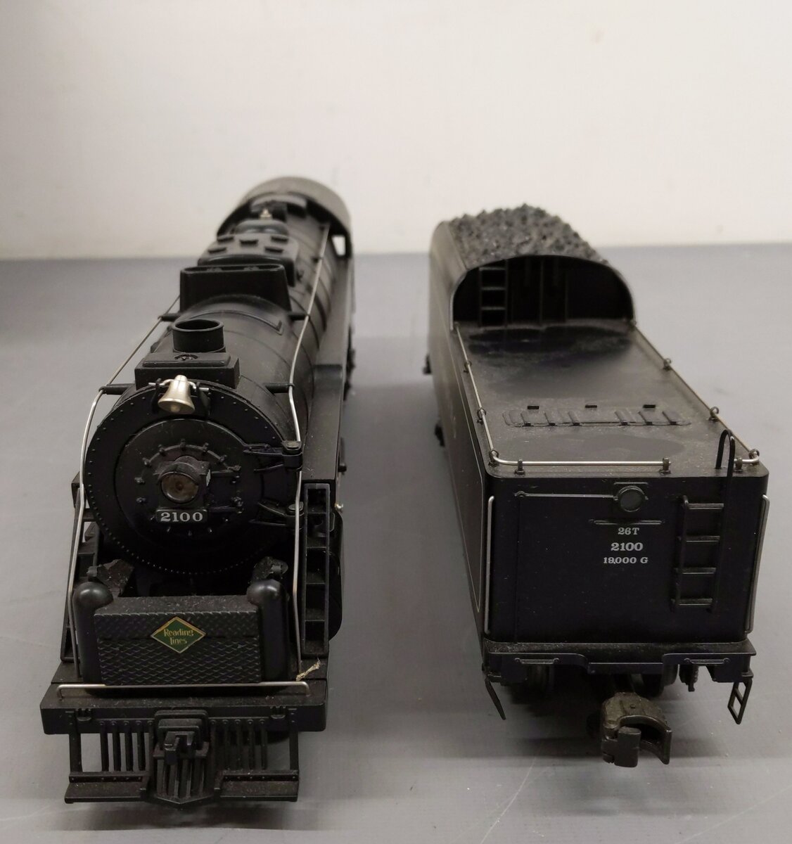 Lionel 6-18006 O Gauge Reading T-1 4-8-4 Steam Locomotive & Tender #2100 EX