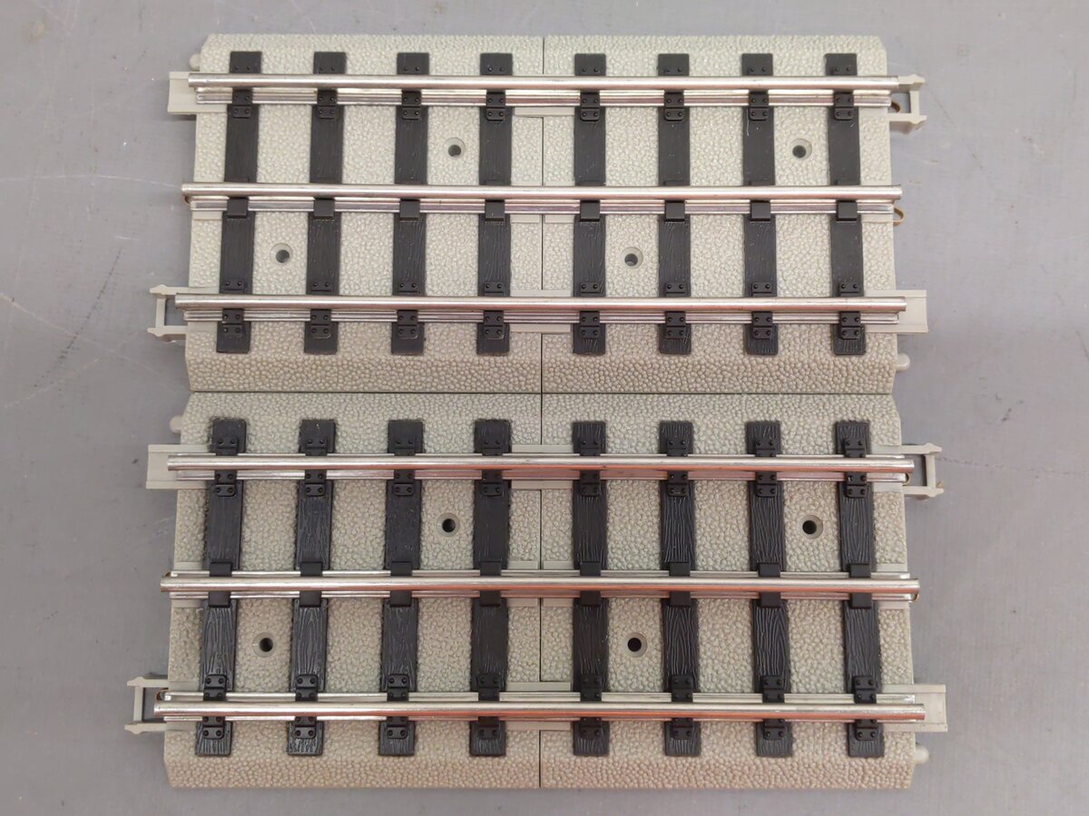 MTH Assorted Standard Gauge Lionel RealTrack Straight/Curved Track [21] EX