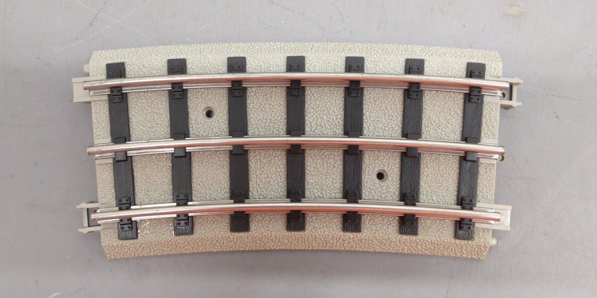 MTH Assorted Standard Gauge Lionel RealTrack Straight/Curved Track [21] EX