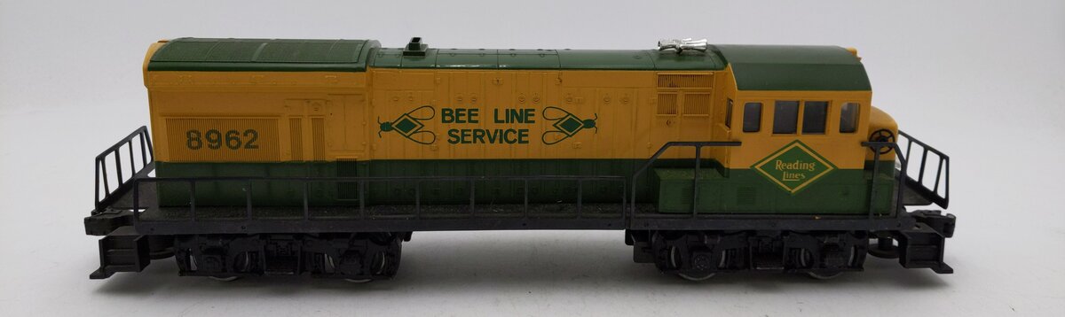 Lionel 6-8962 O Gauge Reading U36B Powered Diesel Locomotive EX