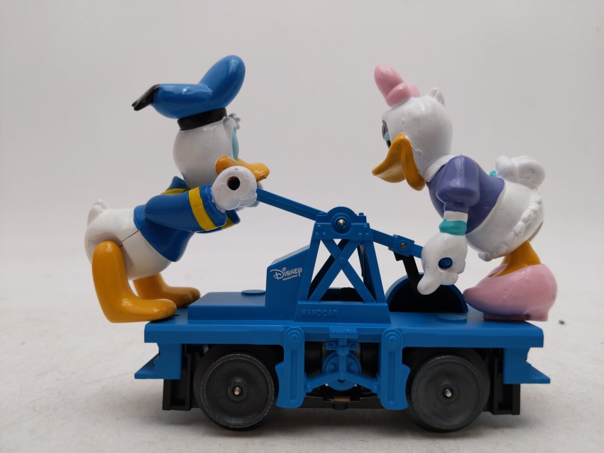Lionel 6-18486 O Gauge Donald and Daisy Handcar EX/Box