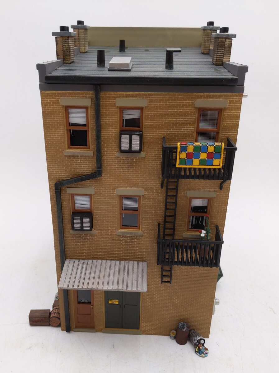 Woodland Scenics BR5843 O Scale Built-&-Ready J.W. Cobbler Building VG